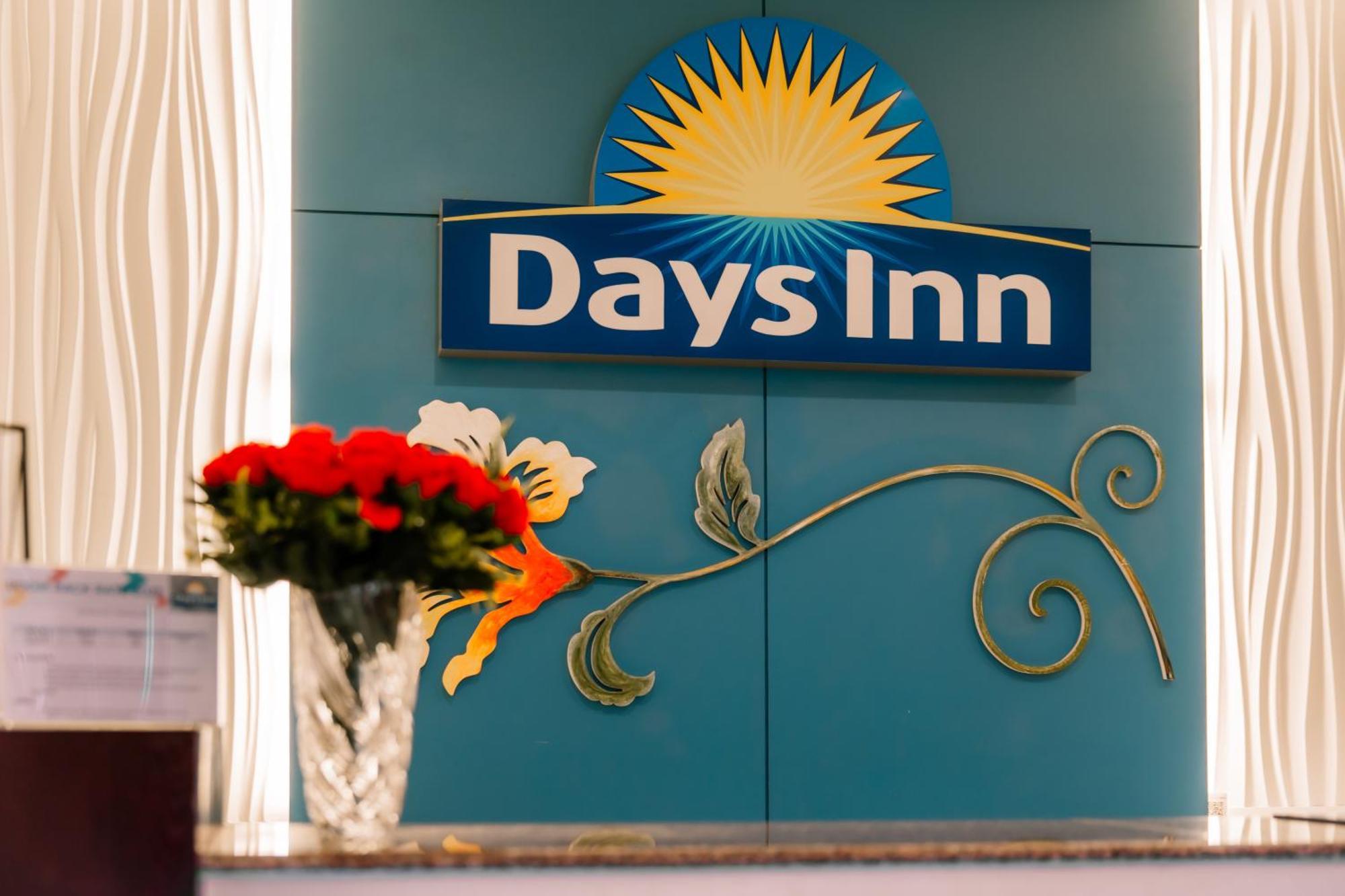 Days Inn By Wyndham Patong Beach Exteriér fotografie