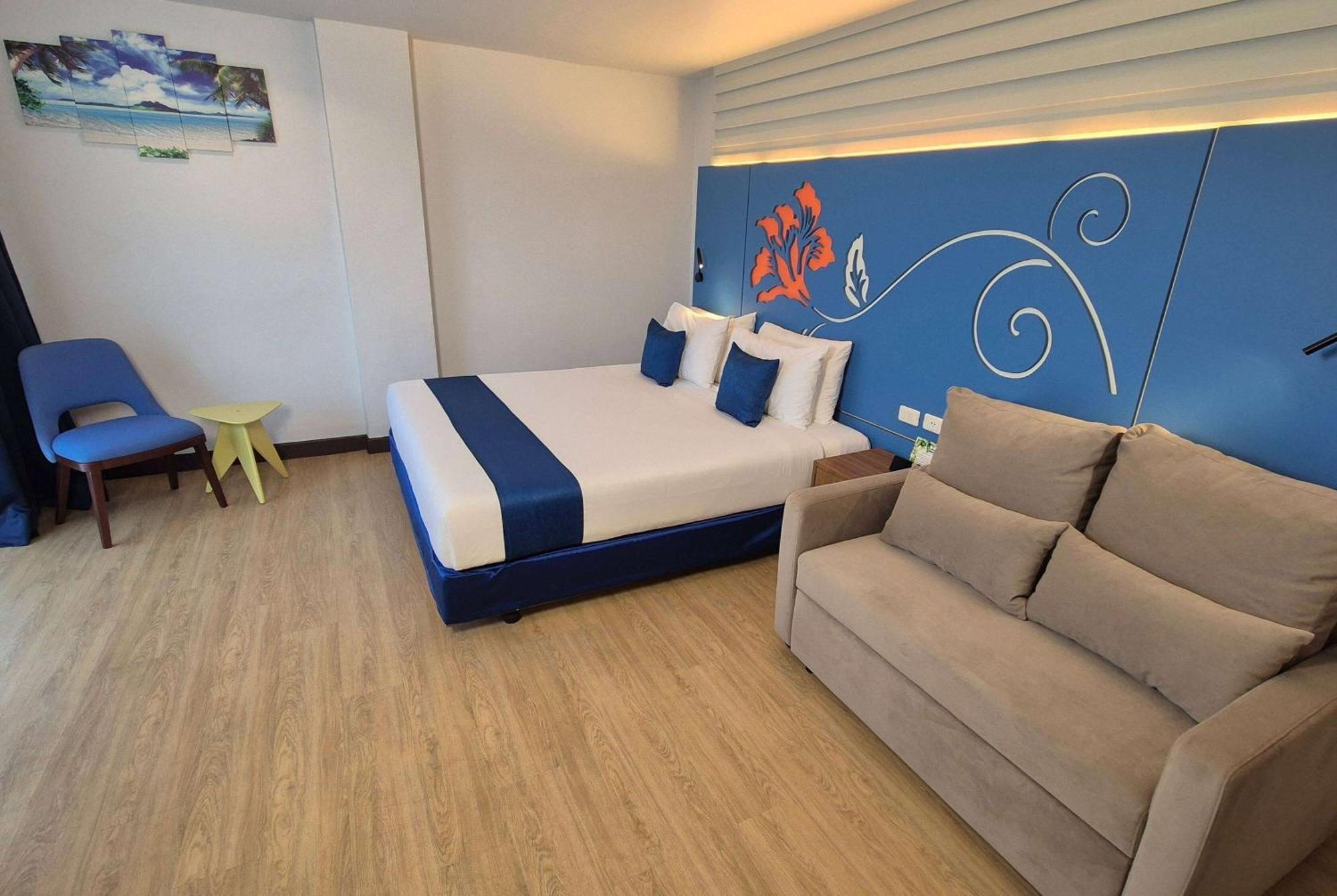 Days Inn By Wyndham Patong Beach Exteriér fotografie