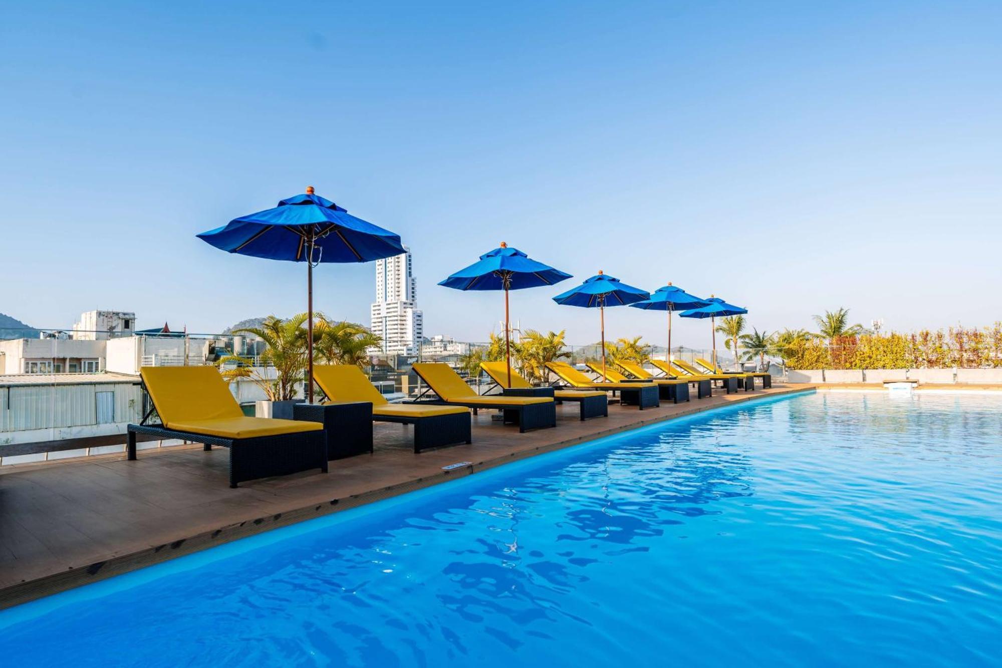 Days Inn By Wyndham Patong Beach Exteriér fotografie