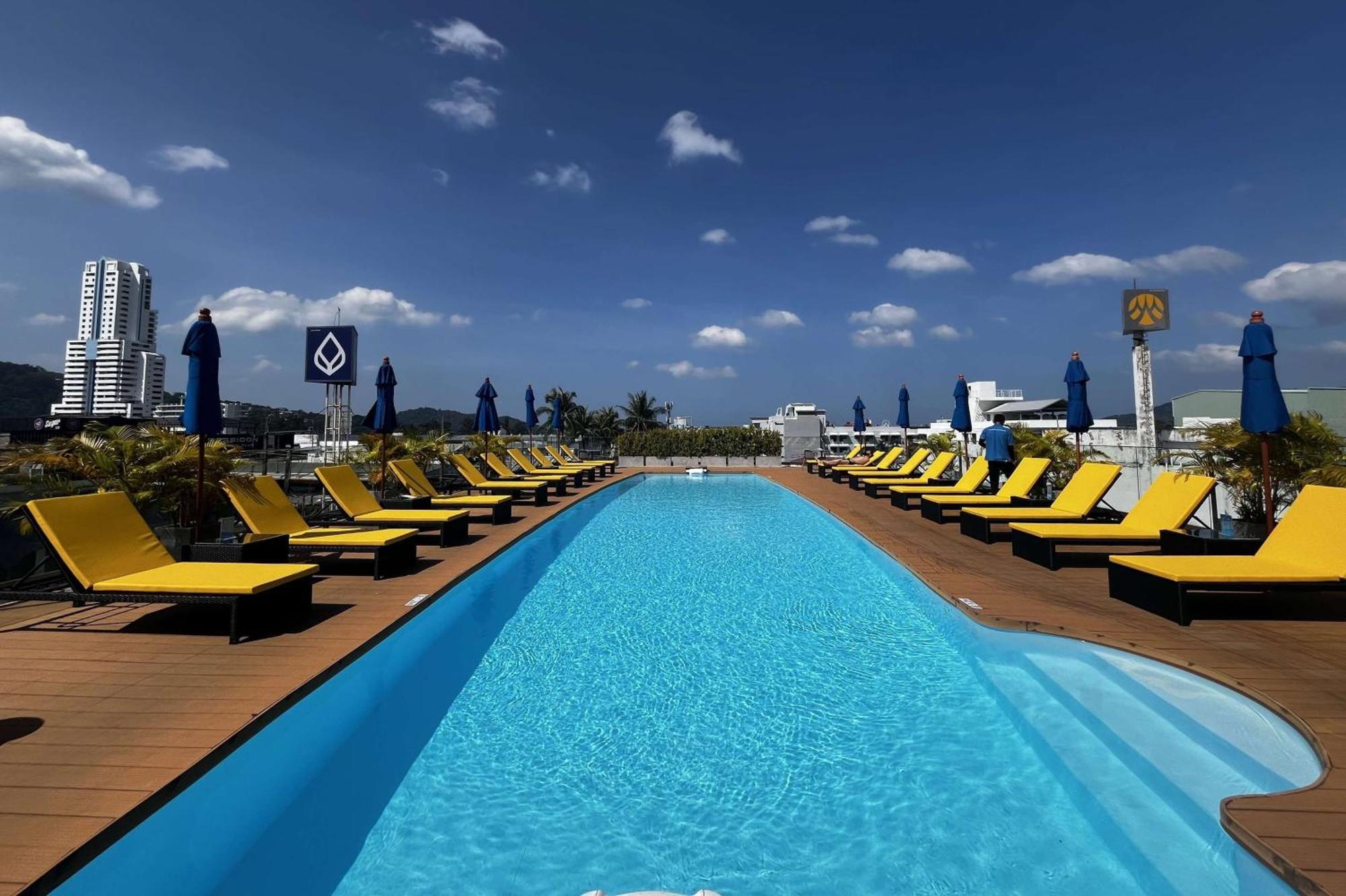 Days Inn By Wyndham Patong Beach Exteriér fotografie